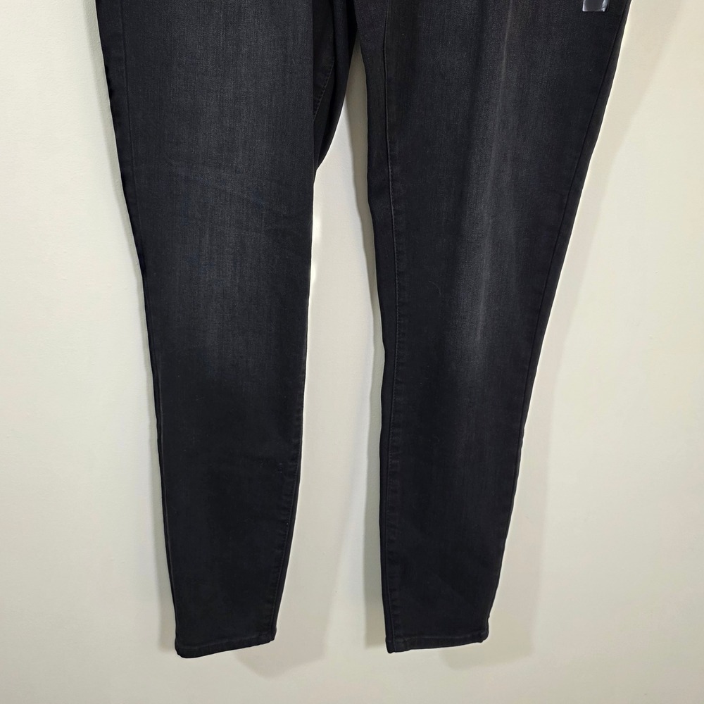 Torid Women Jeans Sky High Skinny Cool Cat Faded Black Premium Denim Size 18T - Picture 7 of 14